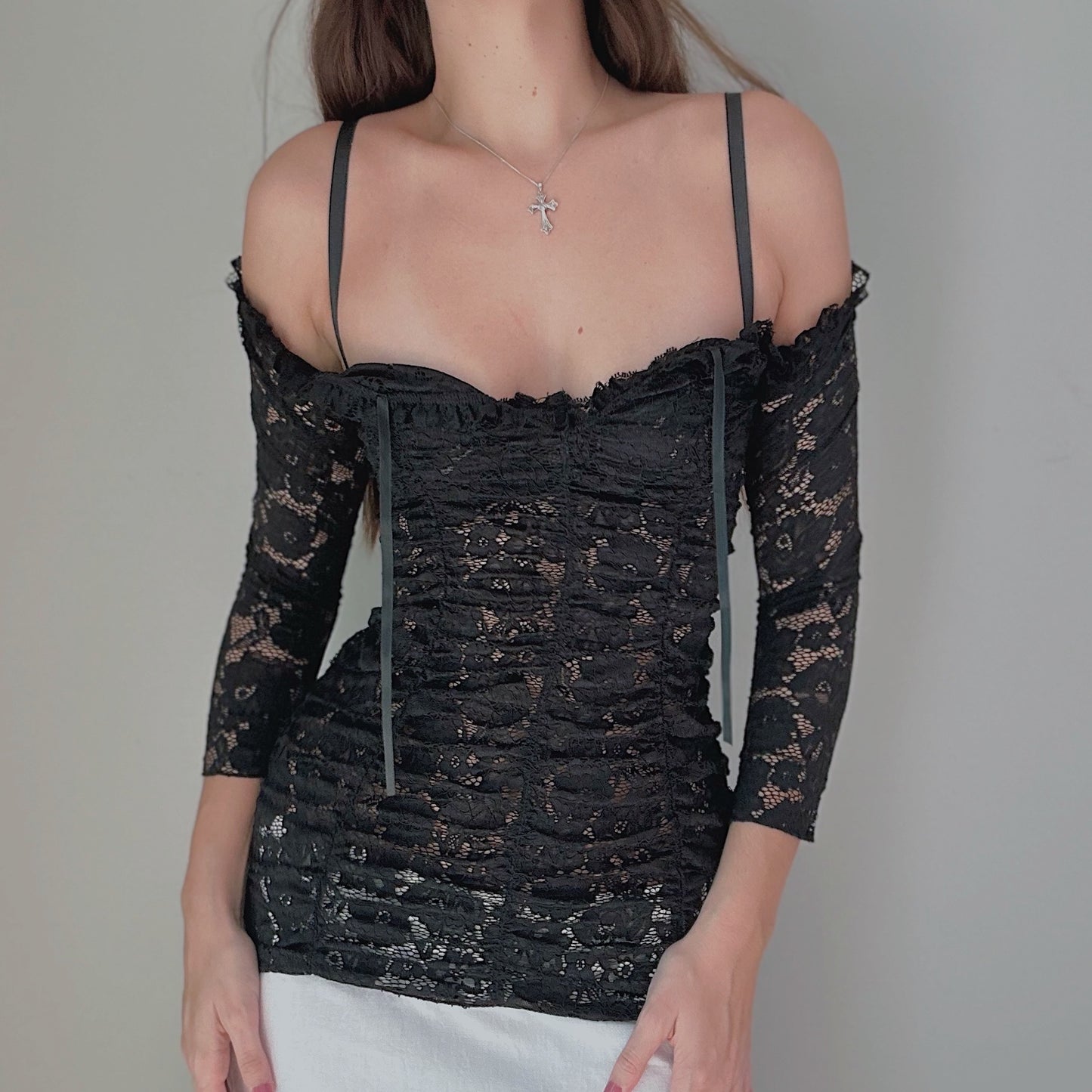 Black Lace Ruched Long Sleeve / SZ S