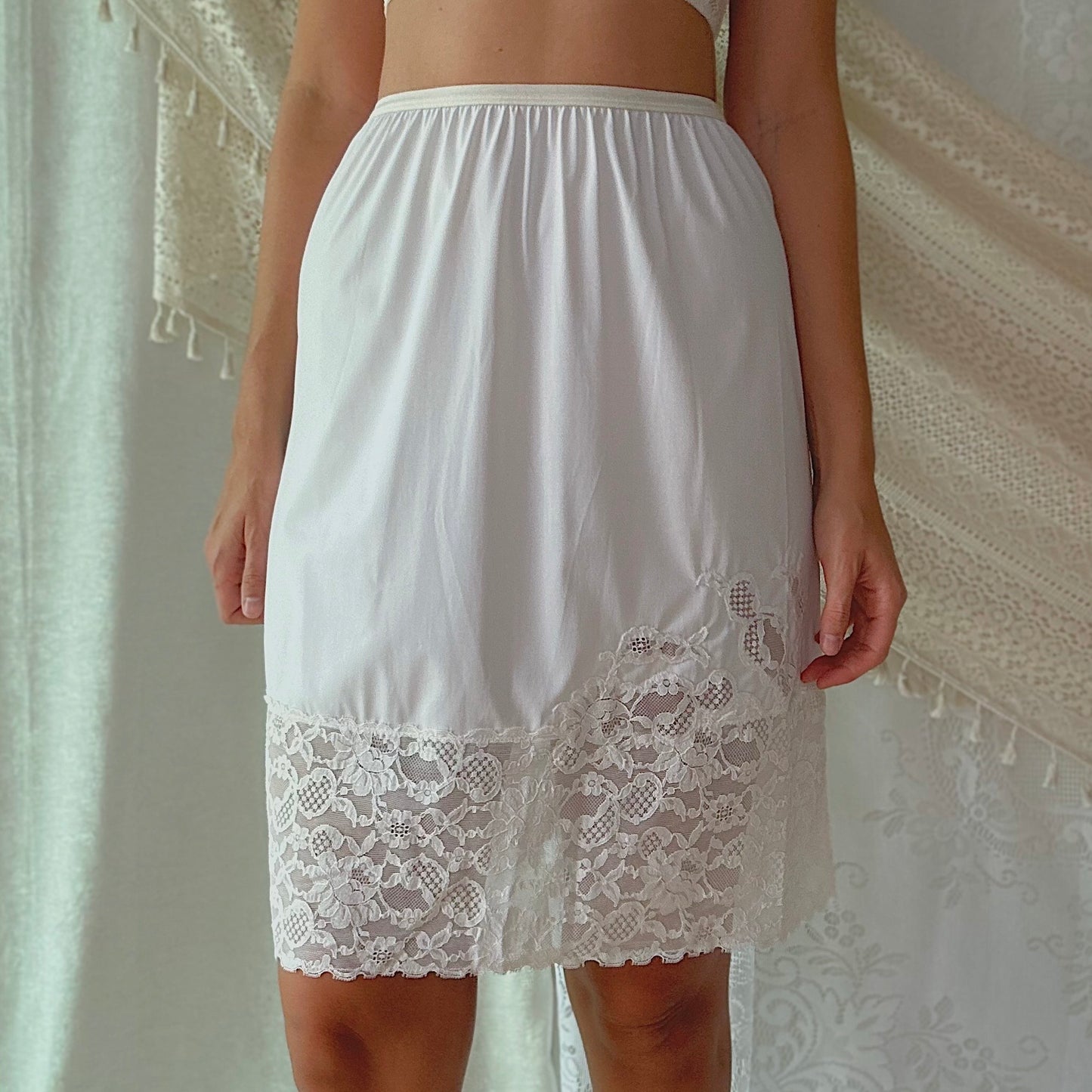 80's Ivory Lace Midi Slip Skirt / SZ S