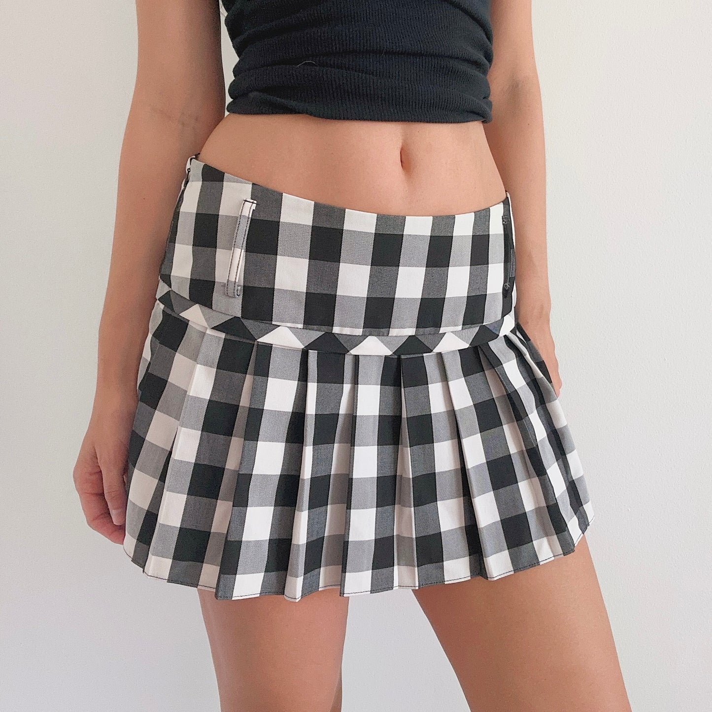 Y2K B&W Plaid Pleated Mini Skirt / SZ M