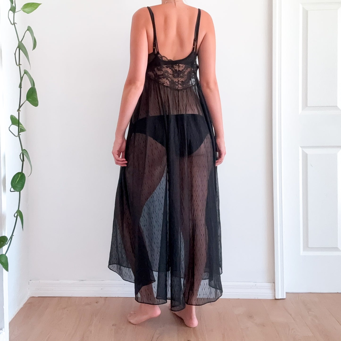 80's Black Lace Nightgown / SZ M