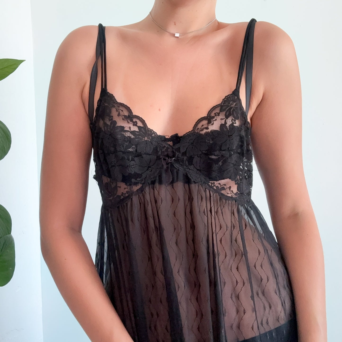 80's Black Lace Nightgown / SZ M