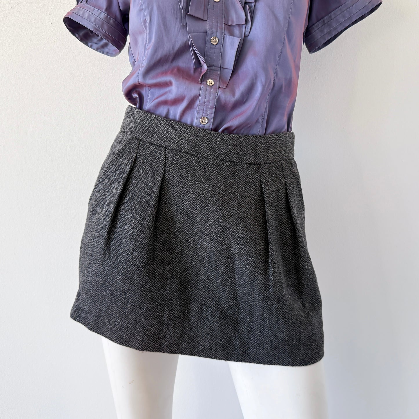 2010's Grey Herringbone Mini Skirt / SZ XS