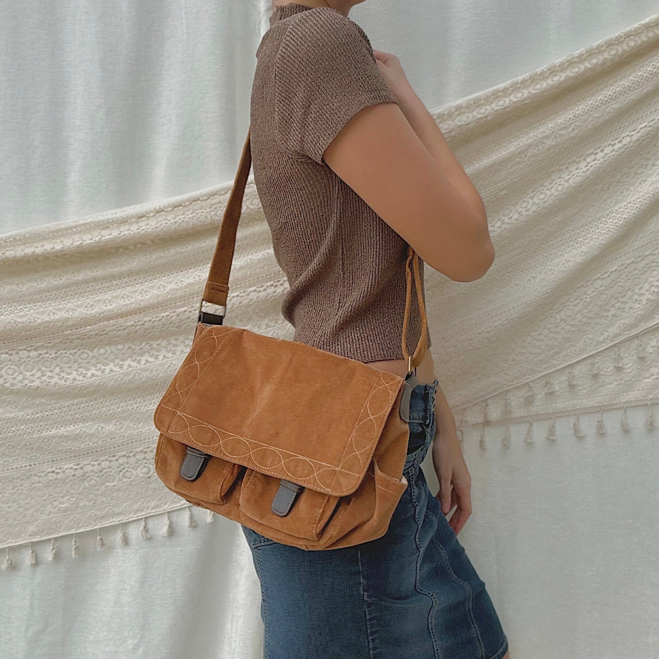 Y2K Camel Corduroy Messenger Bag ivia retró