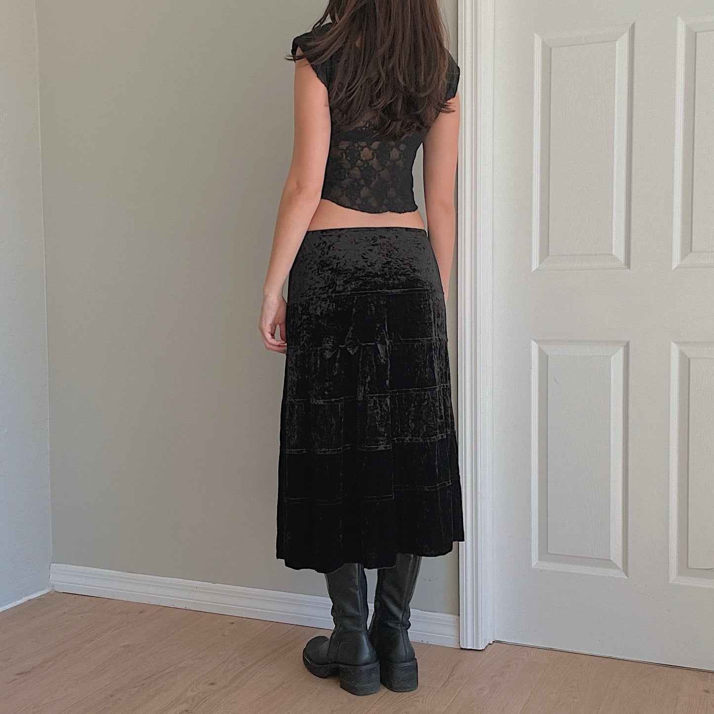 Y2K Black Velvet Tiered Midi Skirt / SZ M