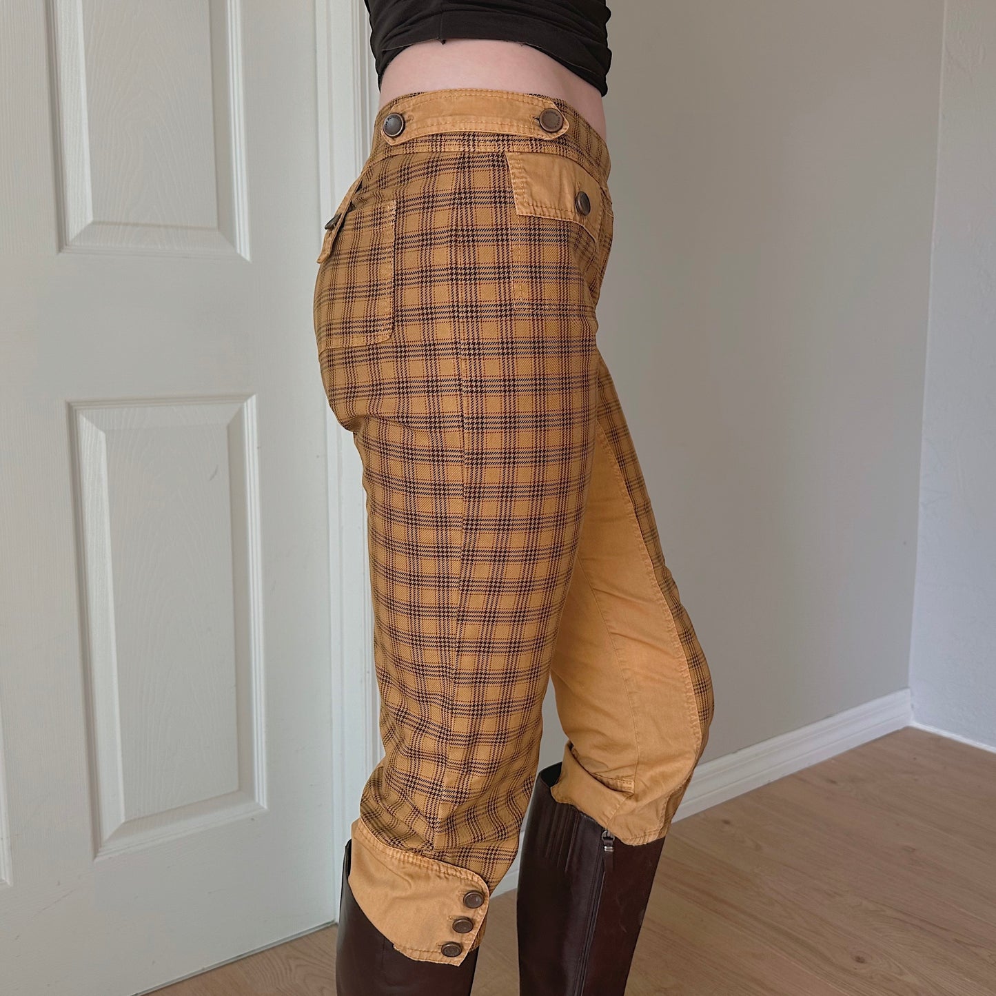 Patrizia Pepe Mustard Plaid Capri's / SZ 6
