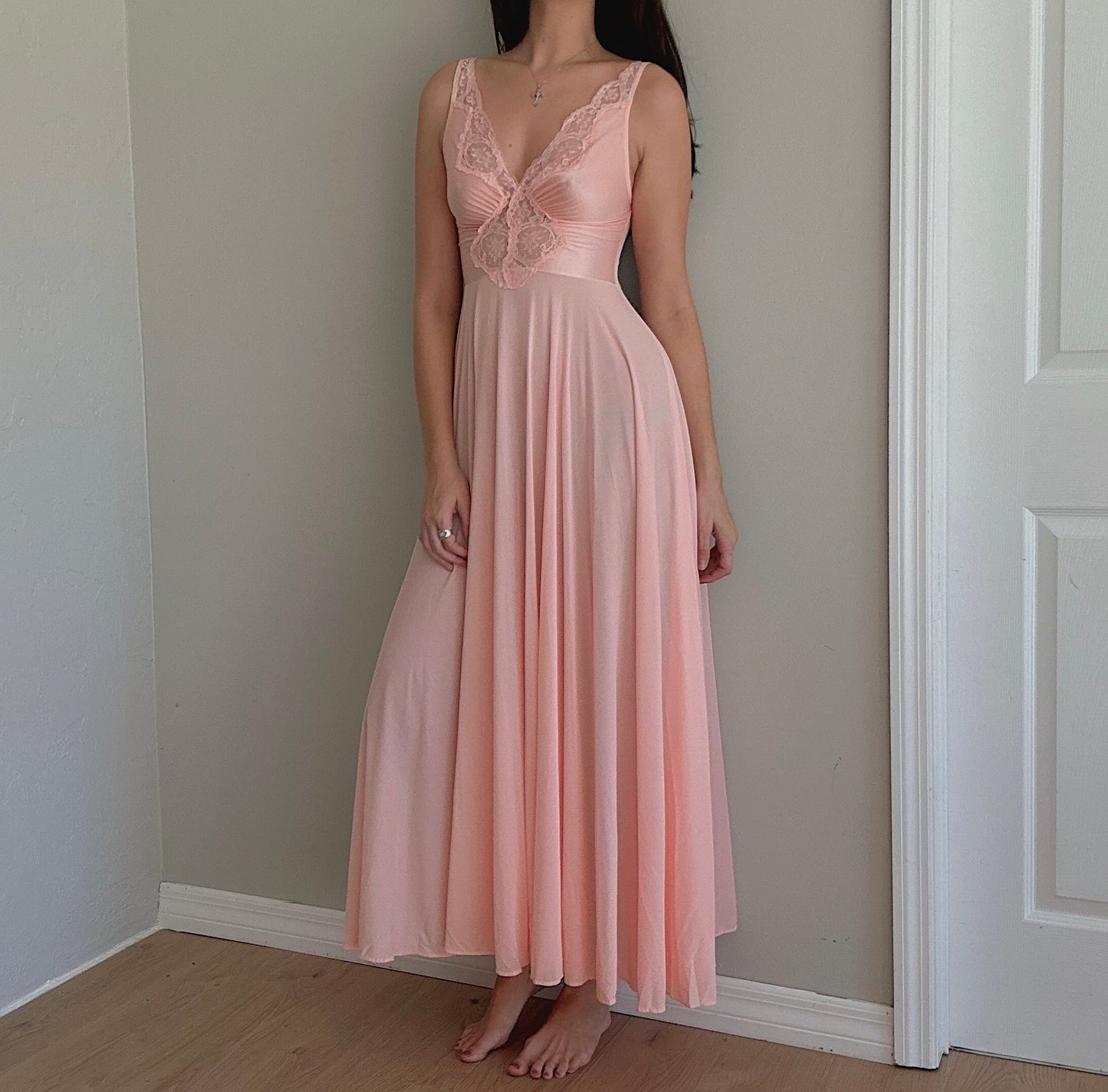80's Olga Pink Lace Nightgown / SZ S