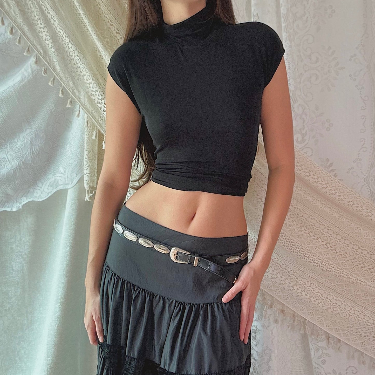 Black Leather & Silver Skinny Belt / SZ M/L