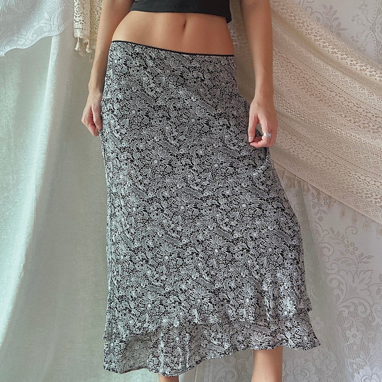 Y2K B&W Printed Rayon Maxi Skirt / SZ M/L