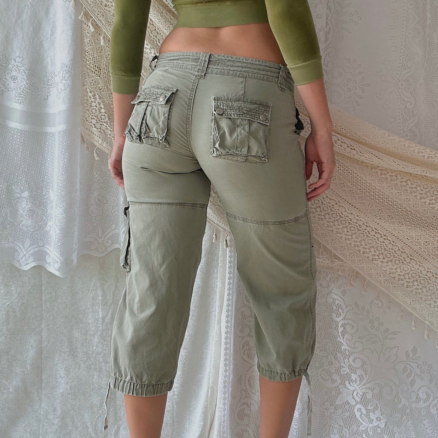 Y2K Olive Embroidered Cargo Capri's / SZ 4