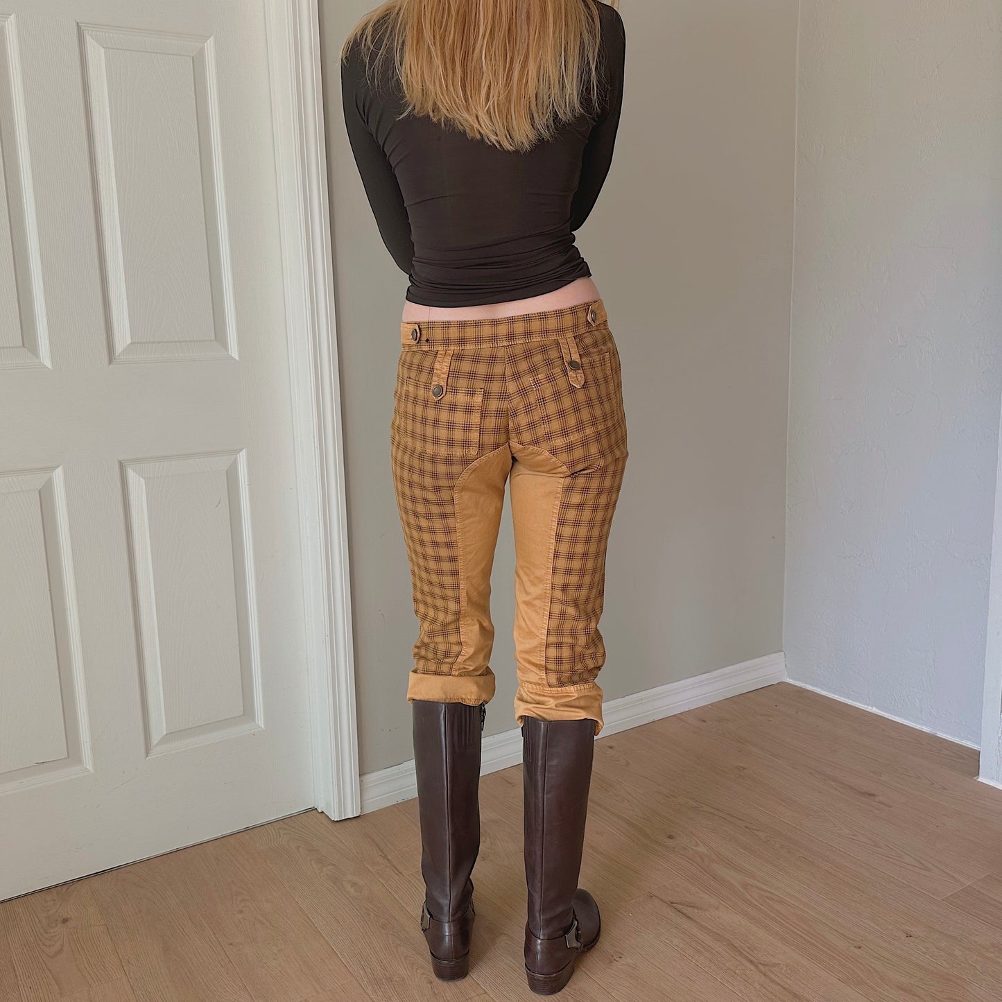 Patrizia Pepe Mustard Plaid Capri's / SZ 6