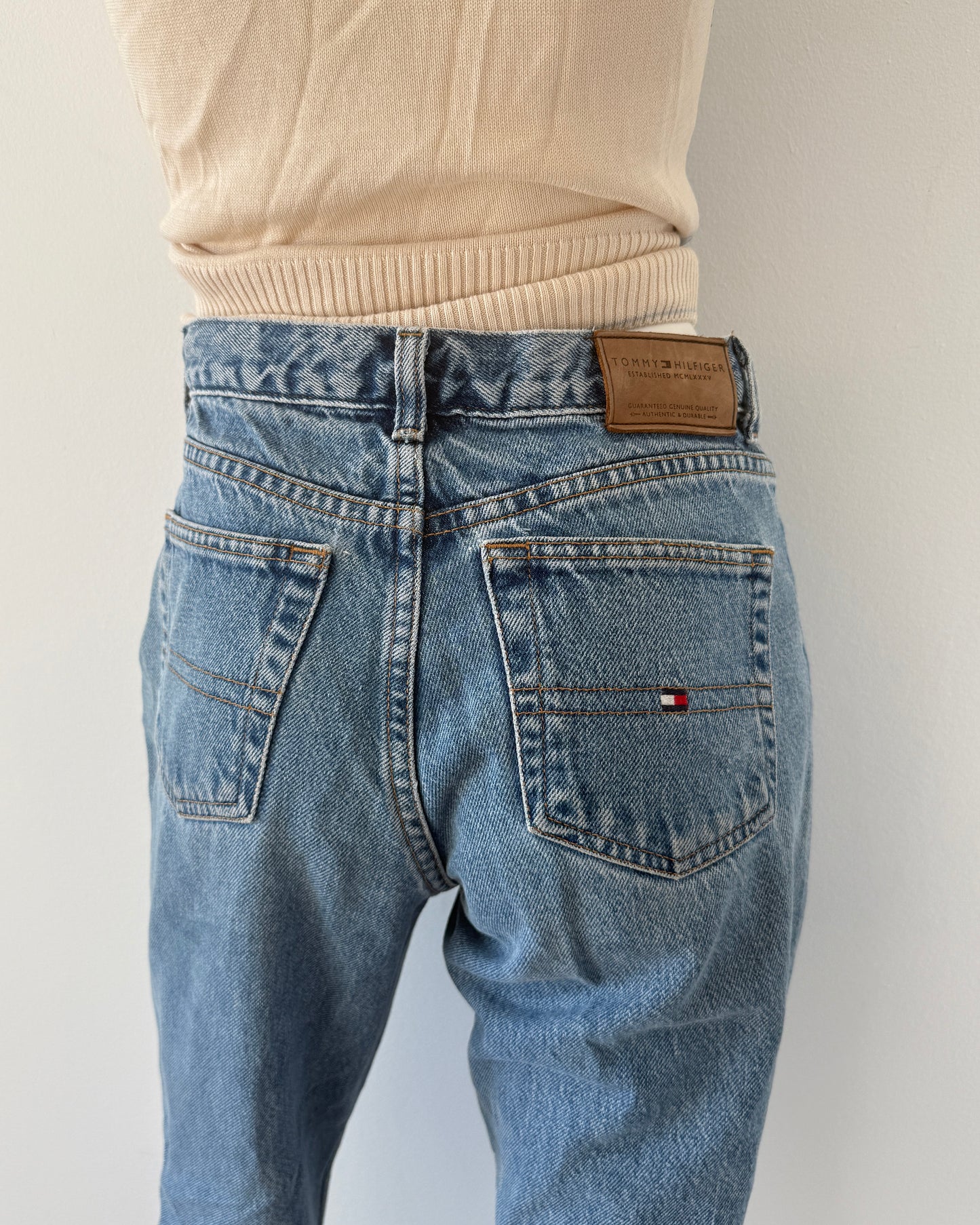 90's Tommy Hilfiger Denim Jeans / SZ 4