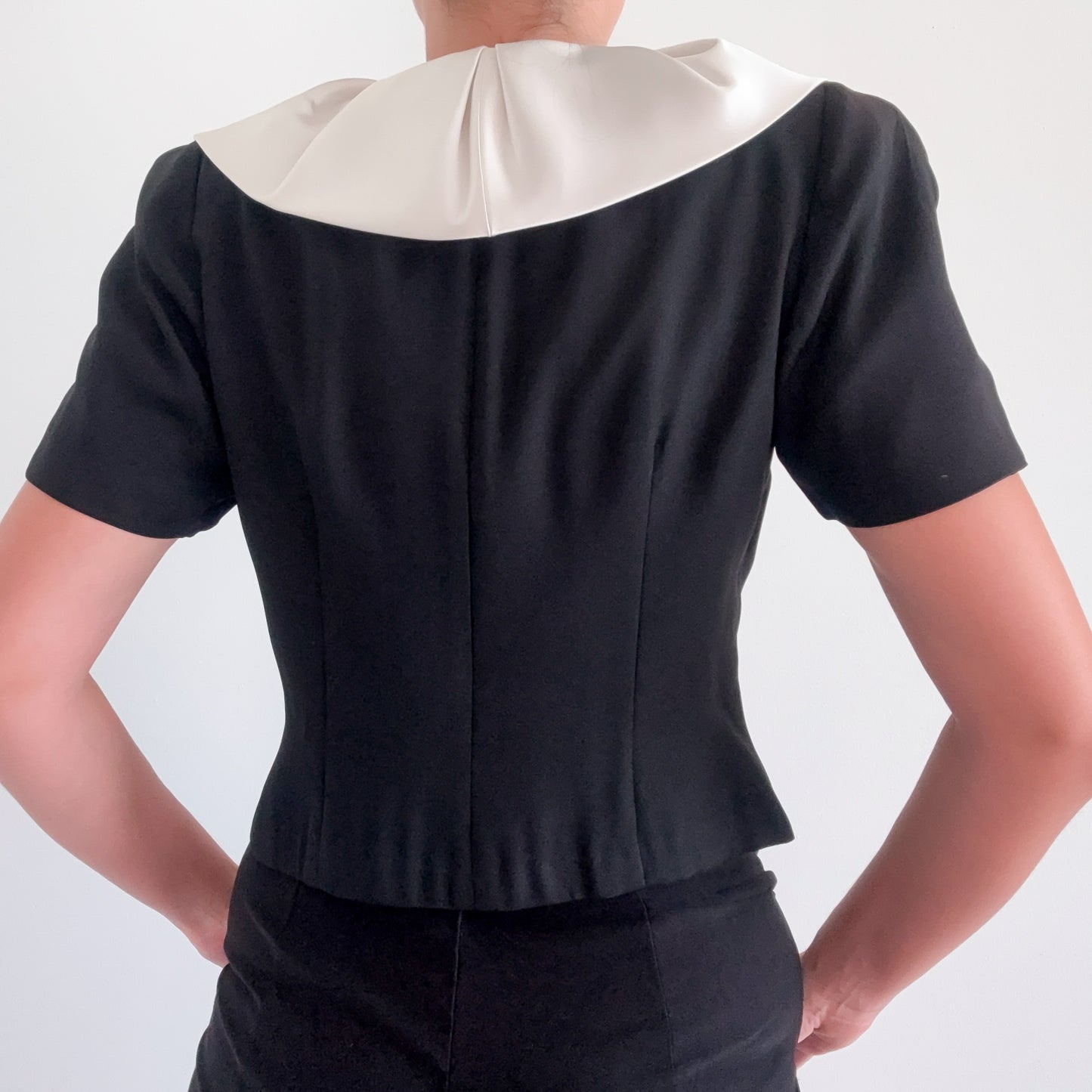 80's Black & White Cropped Jacket / SZ S/M