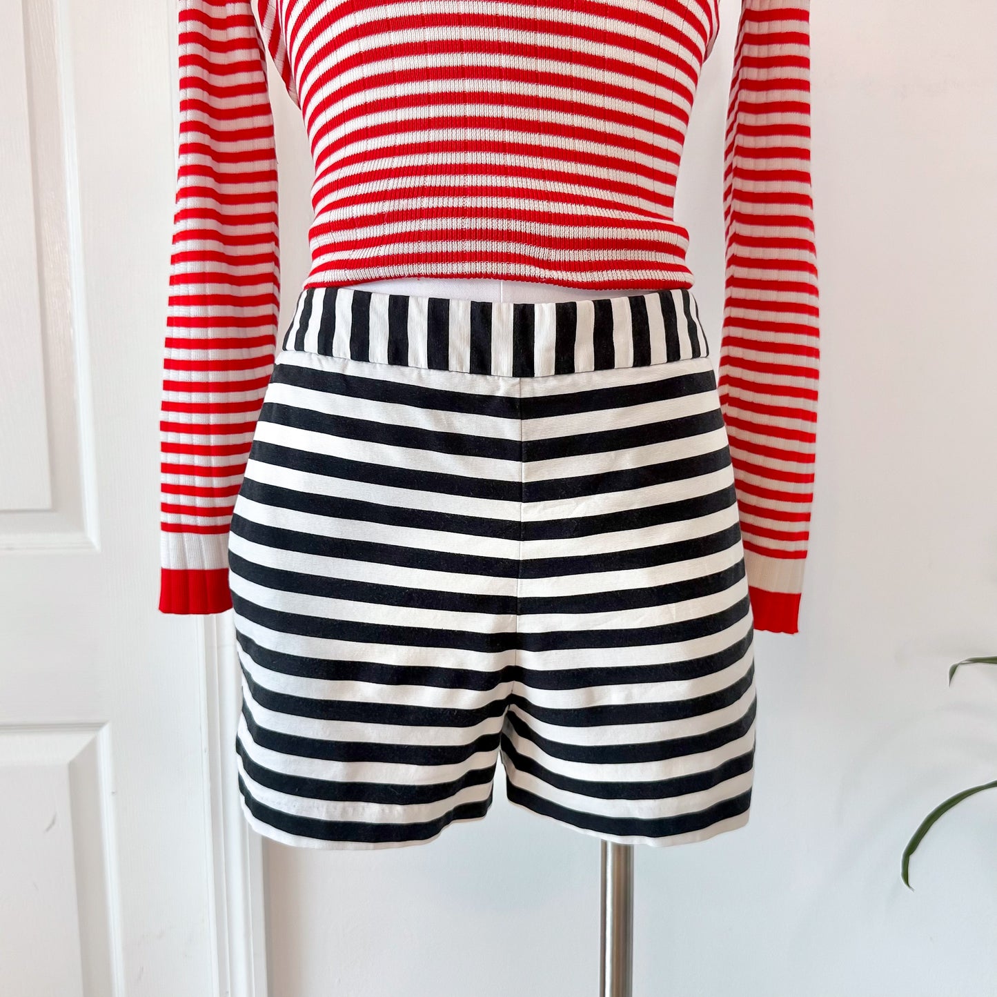 Y2K Black & White Striped Hot Shorts / SZ 2