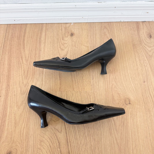 Y2K Black Leather Kitten Heel Pumps / SZ 8