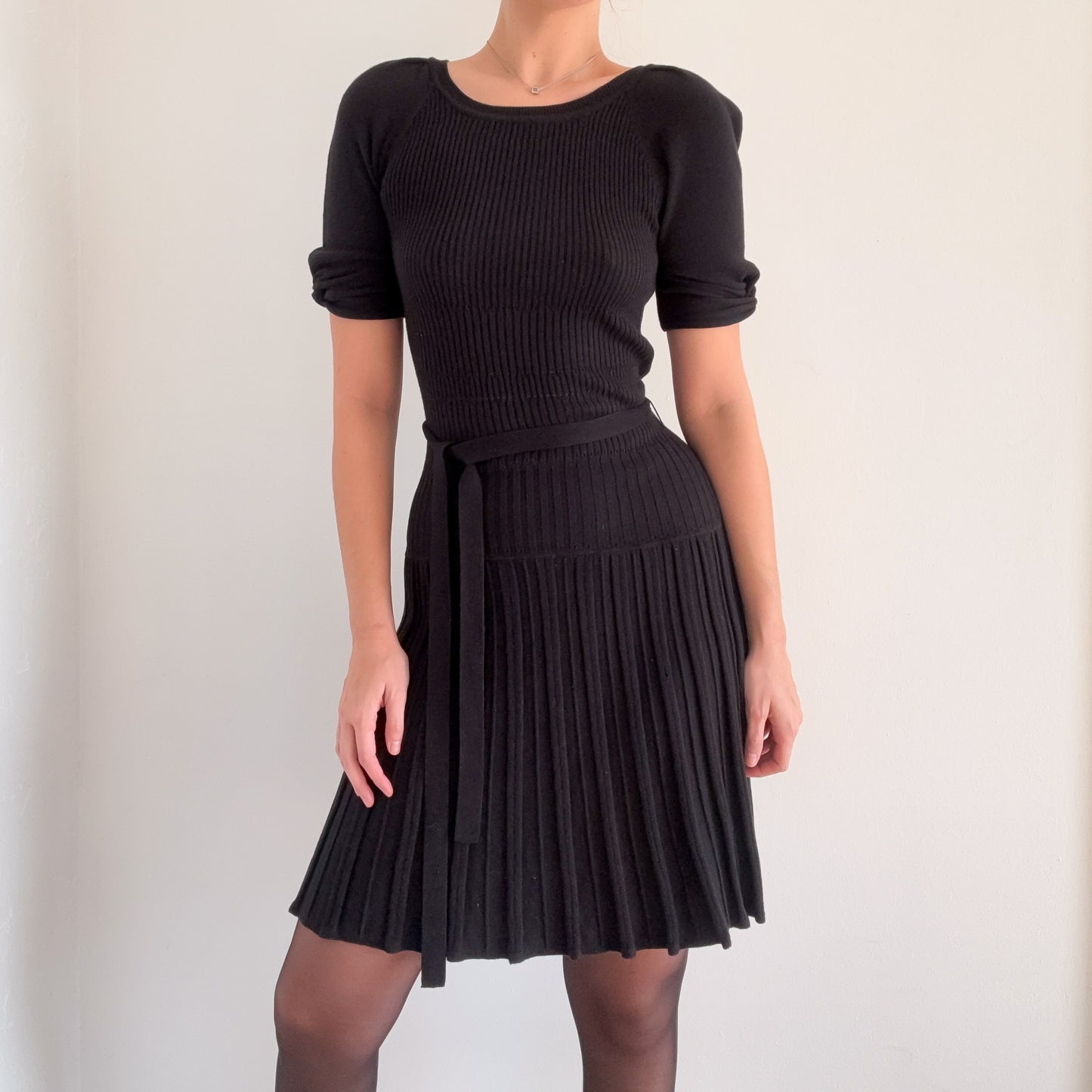 Y2K Black Knit Tie Pleated Midi Dress / SZ S
