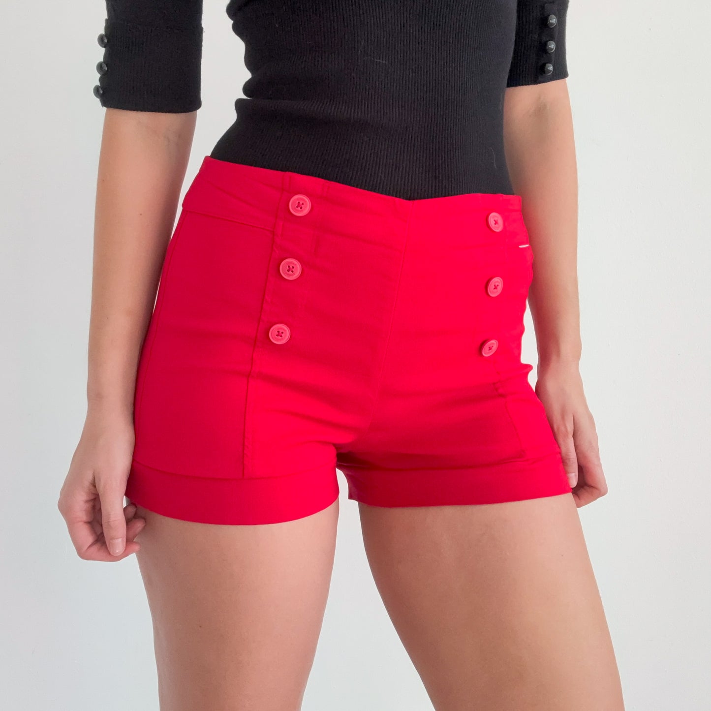 2010's Red Button Hot Shorts / SZ L