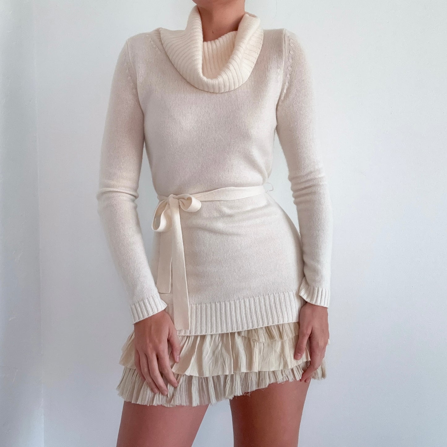 Bloomingdales Cream Cashmere Tie Turtleneck / SZ M