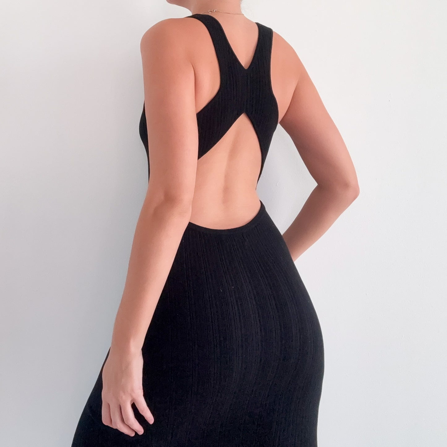 Contemporary Black Ribbed Knit Midi Dress
