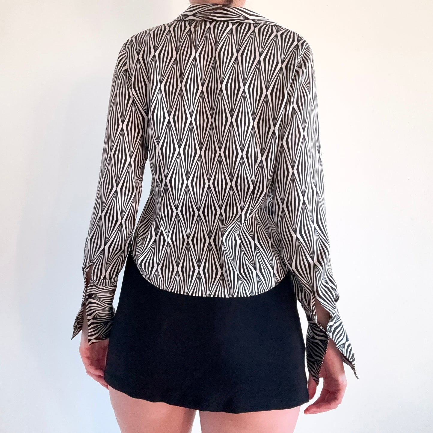 Y2K B&W Groovy Silk Button Blouse / SZ M