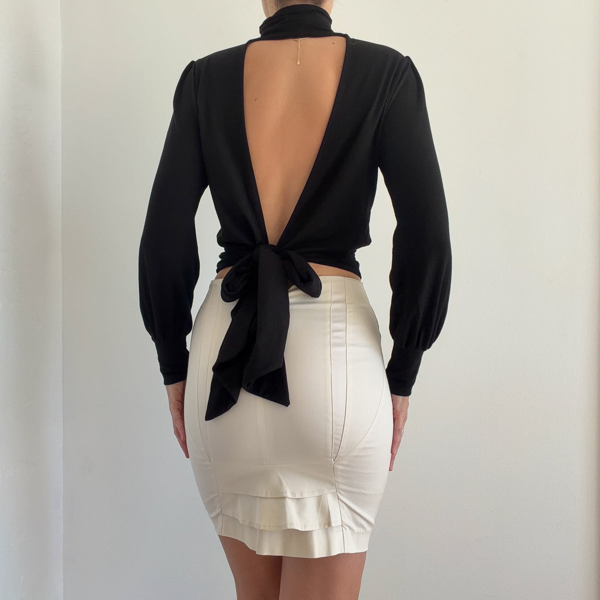 Y2K Ivory Ruffle Pleat Pencil Skirt / SZ 2/4