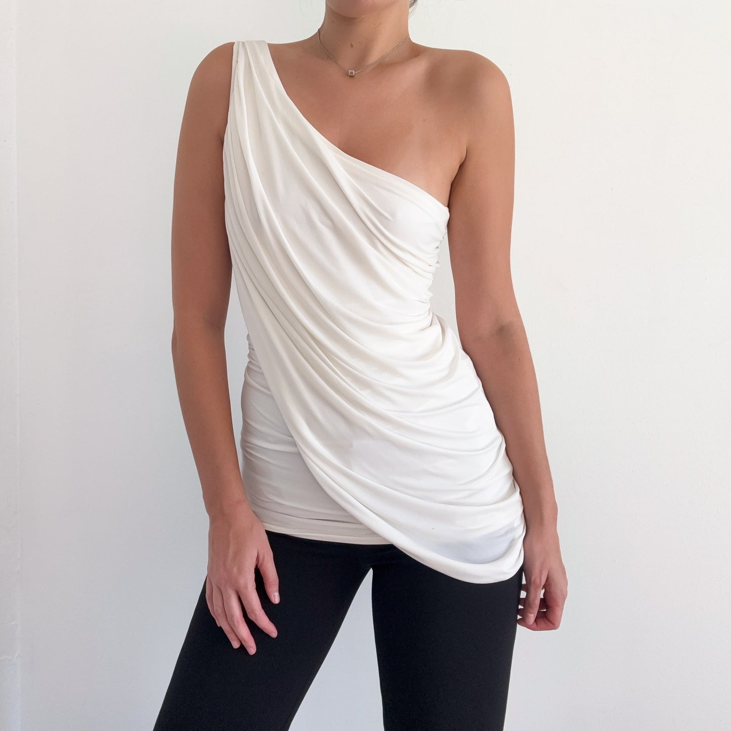Y2K BCBGMaxAzria White Draped One Shoulder Top / SZ S