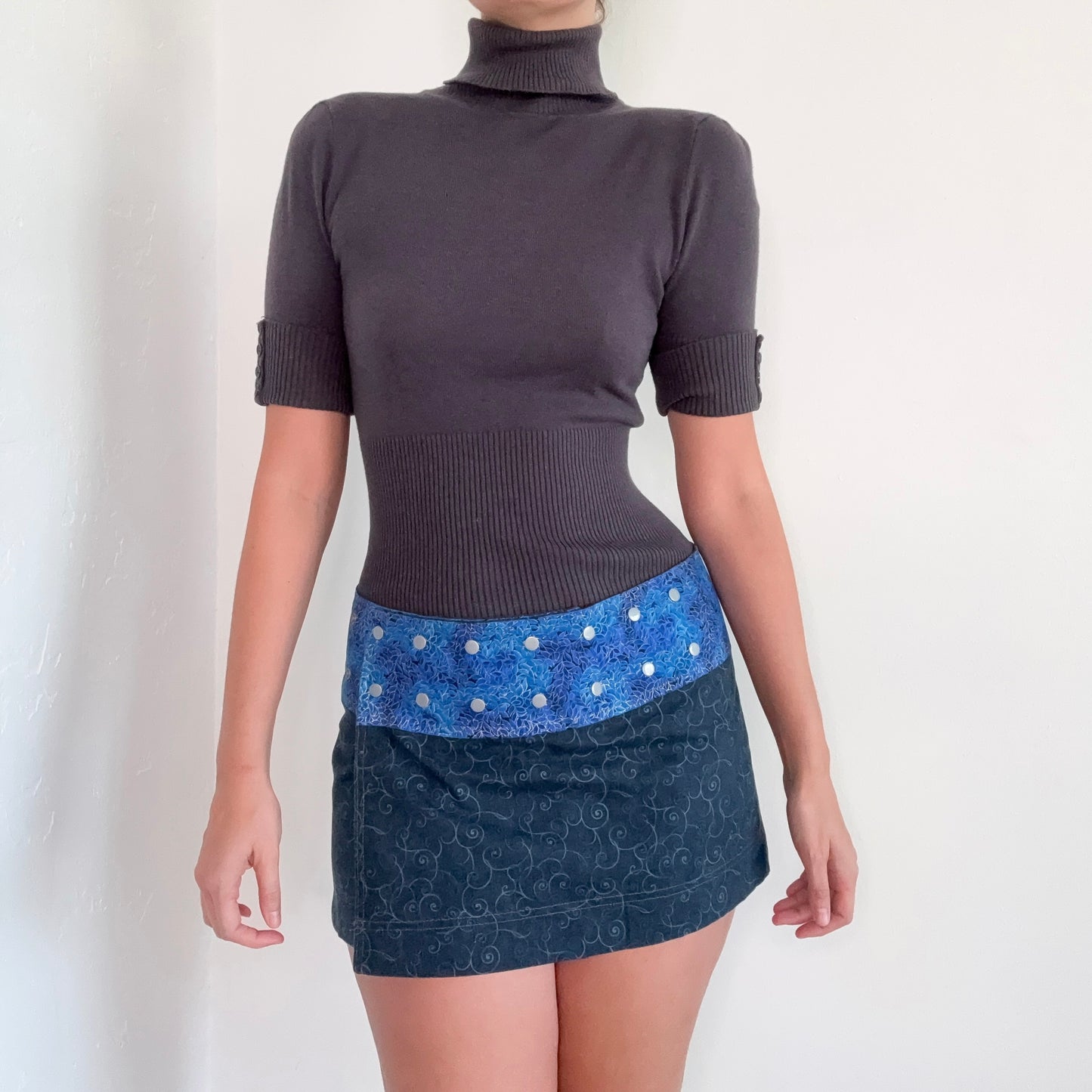 Y2K Grey Knit Short Sleeve Turtleneck / SZ M-L