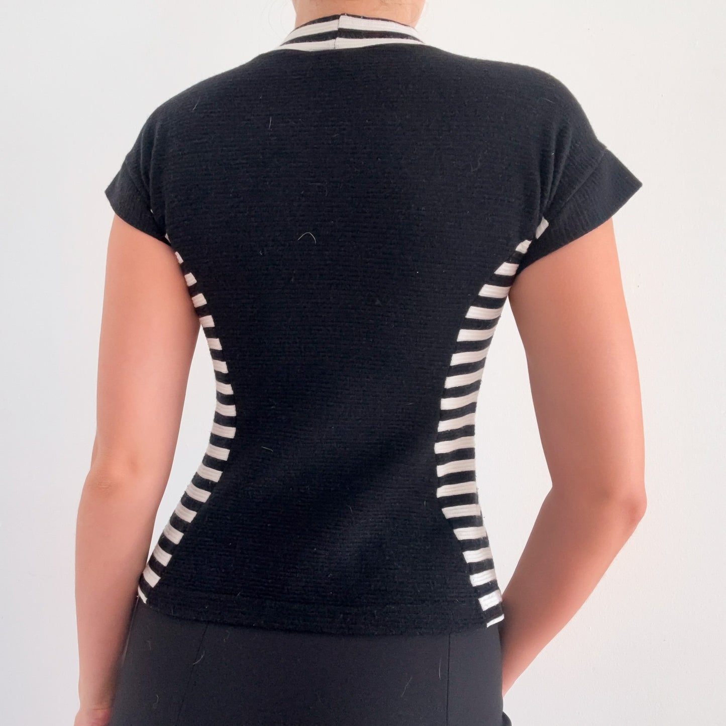 90's Black & White Striped Mod Top / SZ S/M