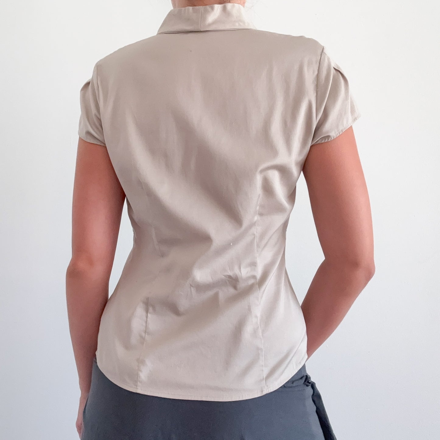Y2K Beige Button Blouse / SZ S/M