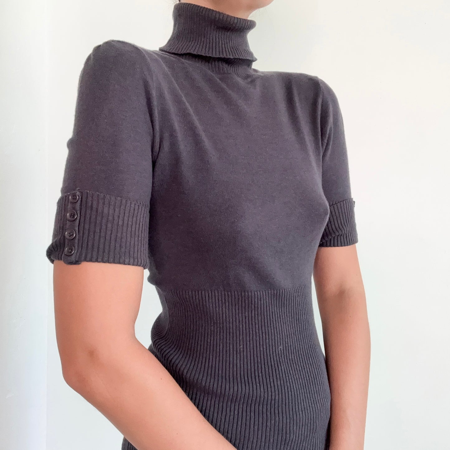 Y2K Grey Knit Short Sleeve Turtleneck / SZ M-L