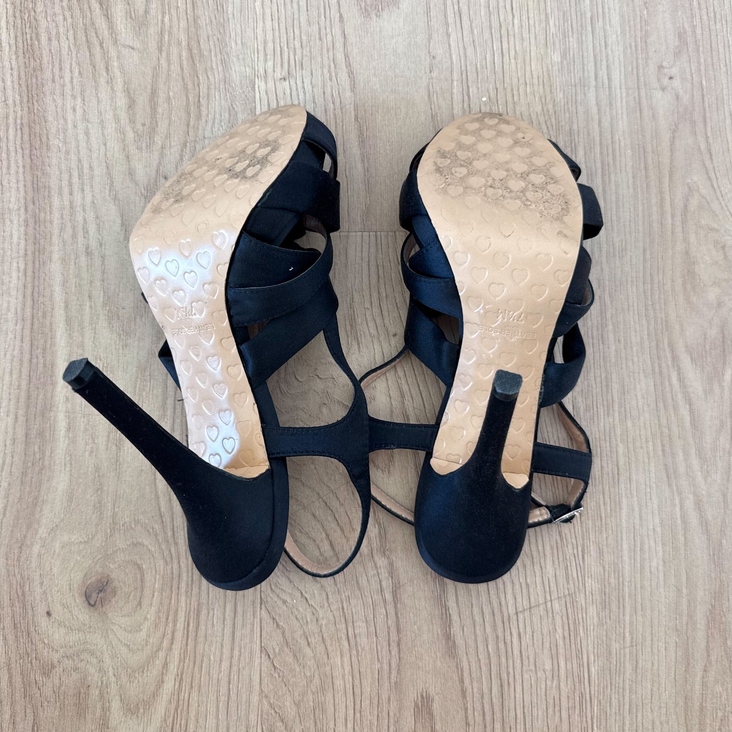 Y2K Betsey Johnson Black Knot Satin Pumps / SZ 7.5