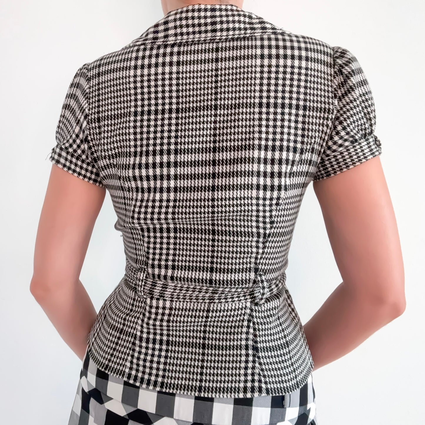Y2K B&W Houndstooth Short Sleeve Jacket / SZ S