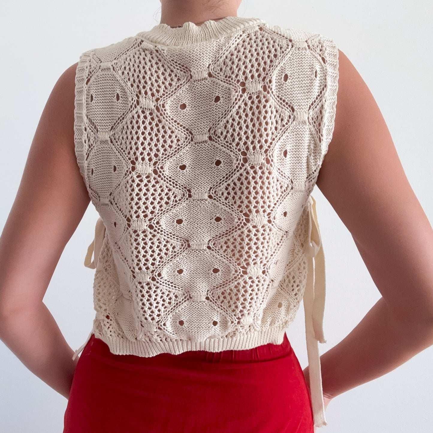 Contemporary Cream Knitted Tie Top / SZ M-L