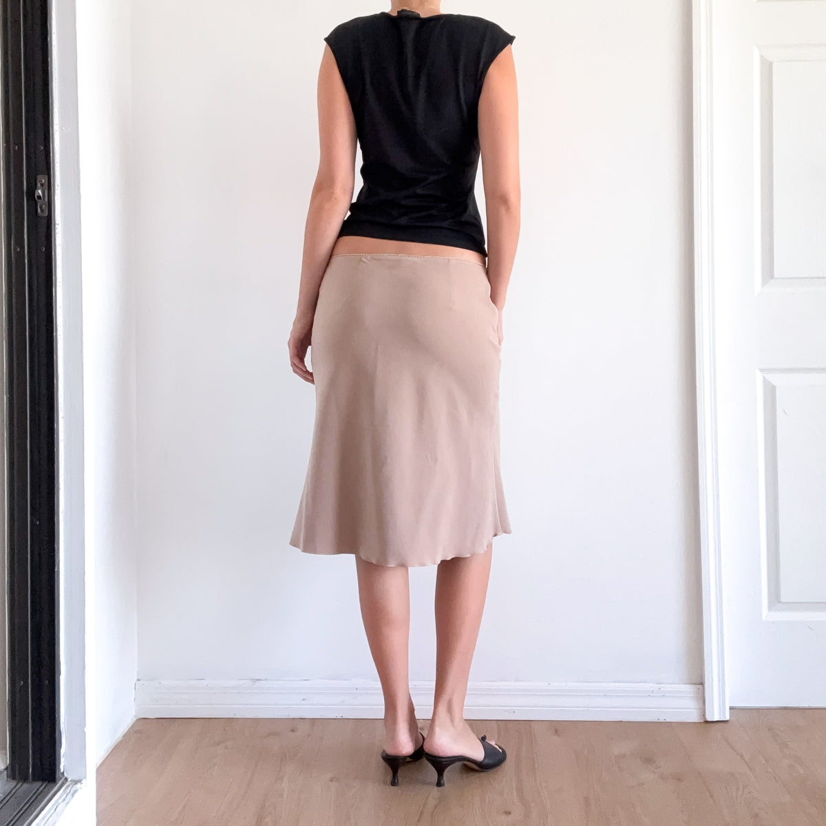 Y2K XOXO Tan Faux Suede Midi Skirt / SZ M