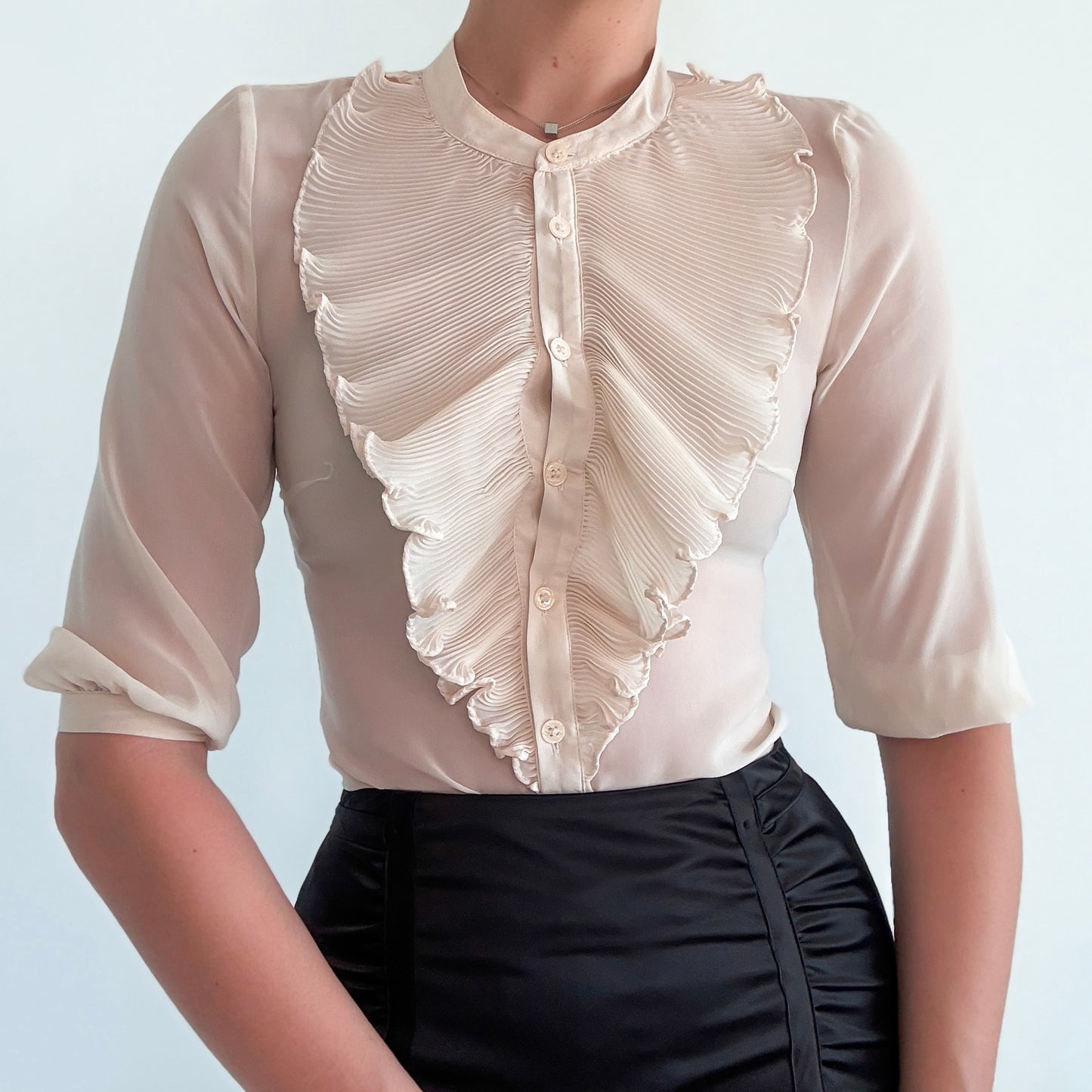 2010's Vanilla Sheer Pleated Ruffle Blouse / SZ XS
