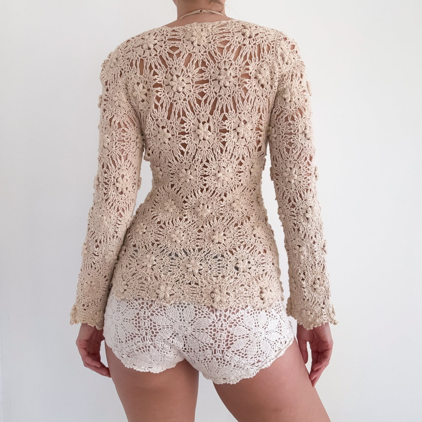 70's Cream Crochet Long Sleeve Top / SZ M