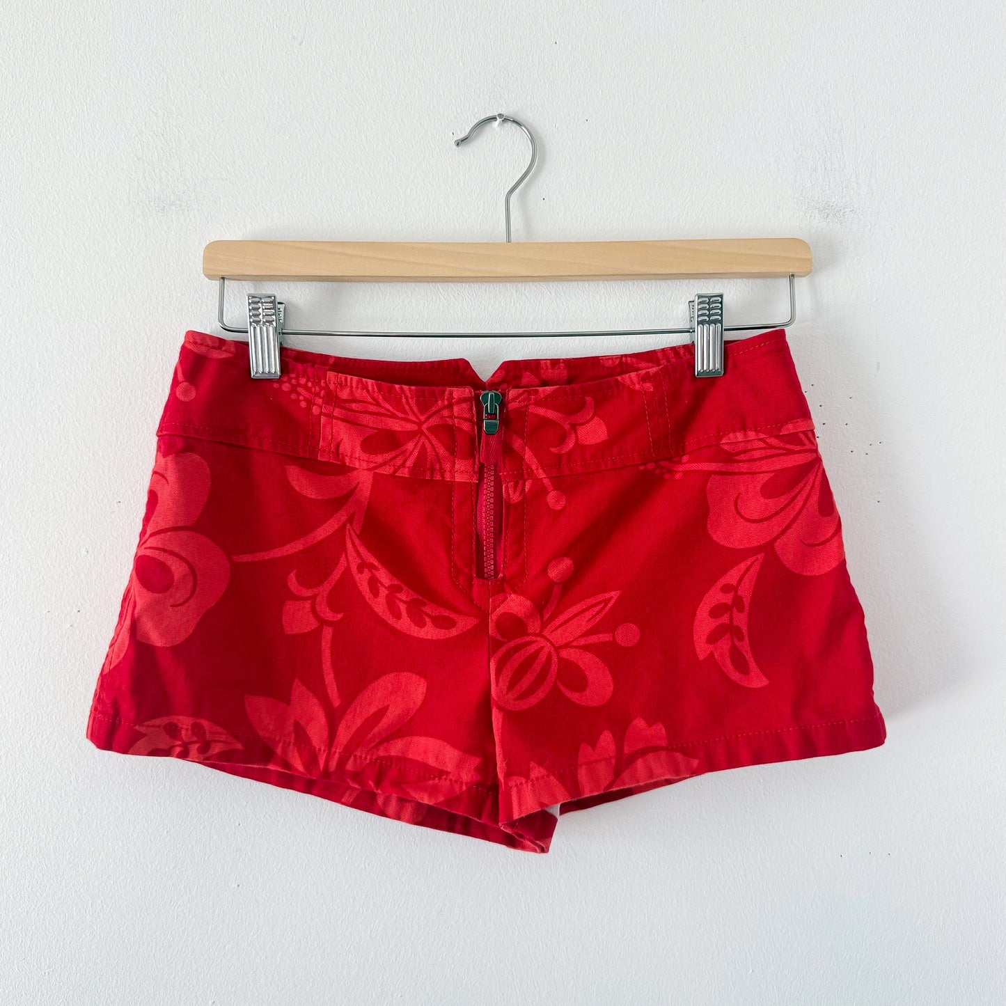 Y2K Red Tropical Mini Shorts / SZ 2/4