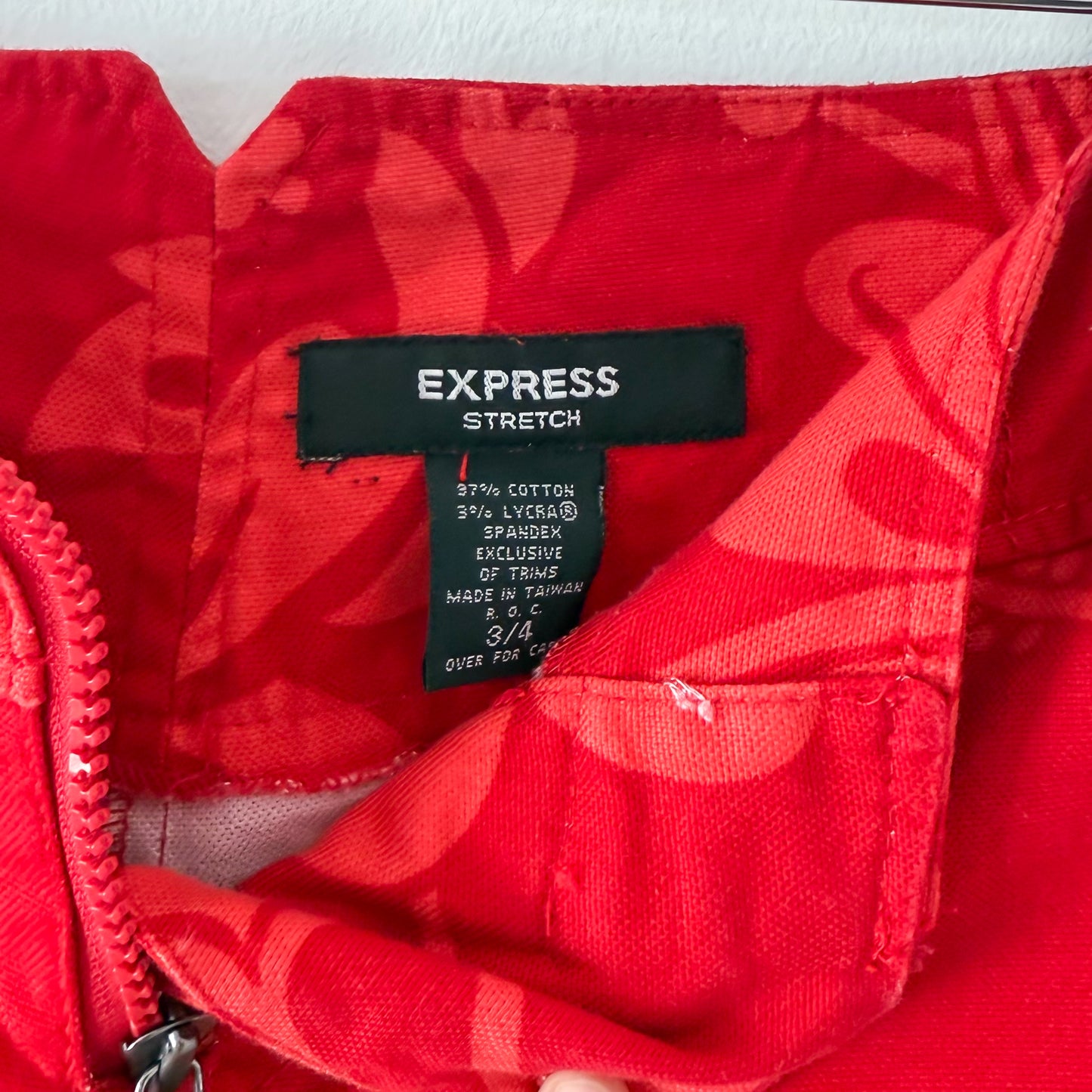 Y2K Red Tropical Mini Shorts / SZ 2/4