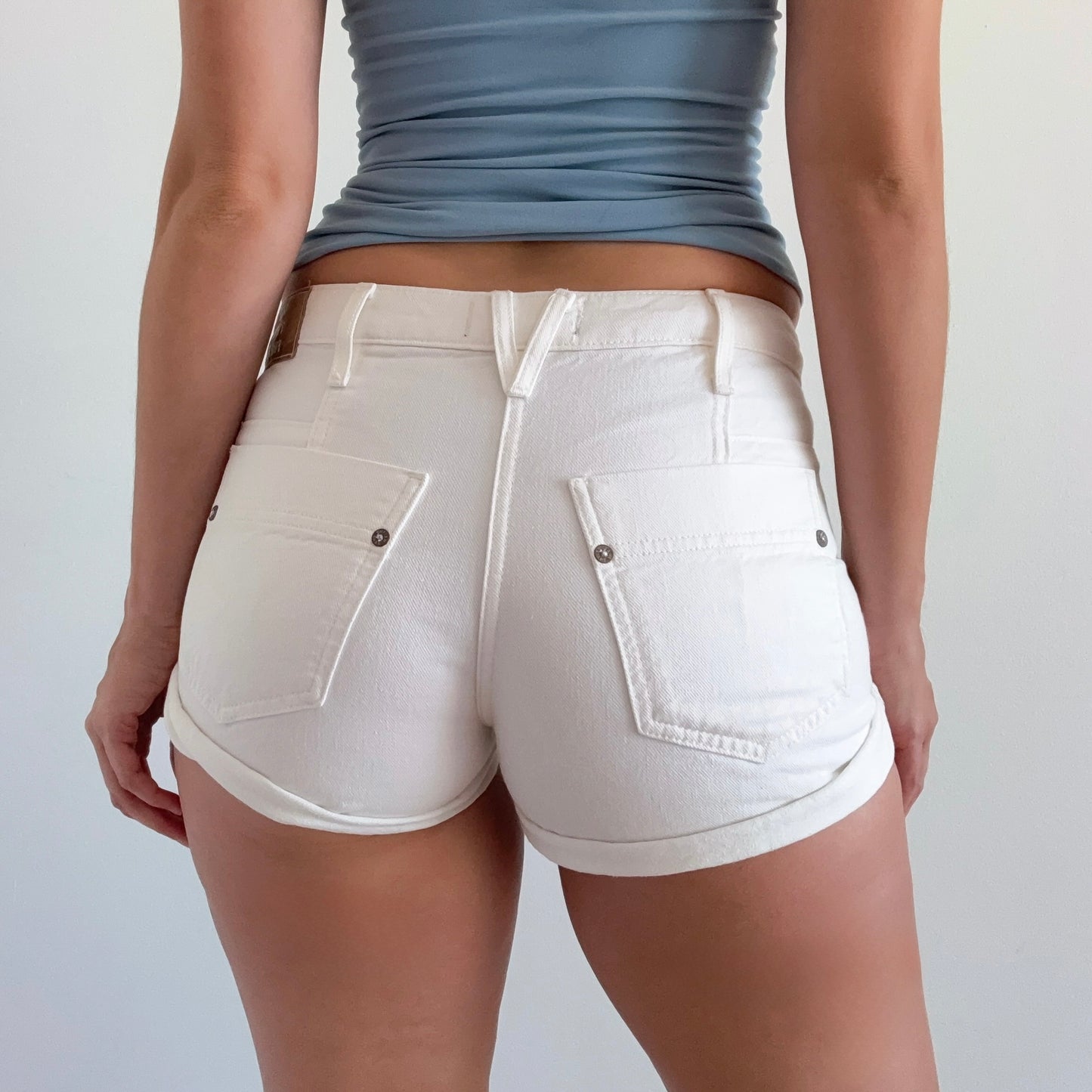 Free People White Denim Shorts / SZ 27