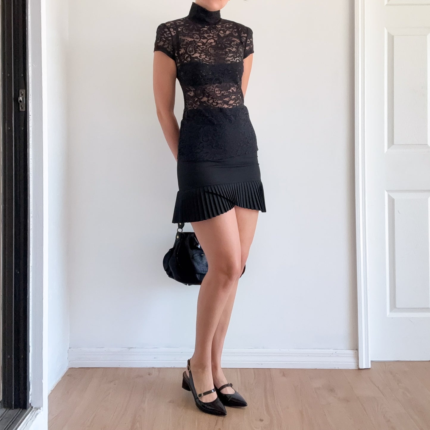 Y2K Black Pleated Pencil Skirt / SZ 2-4