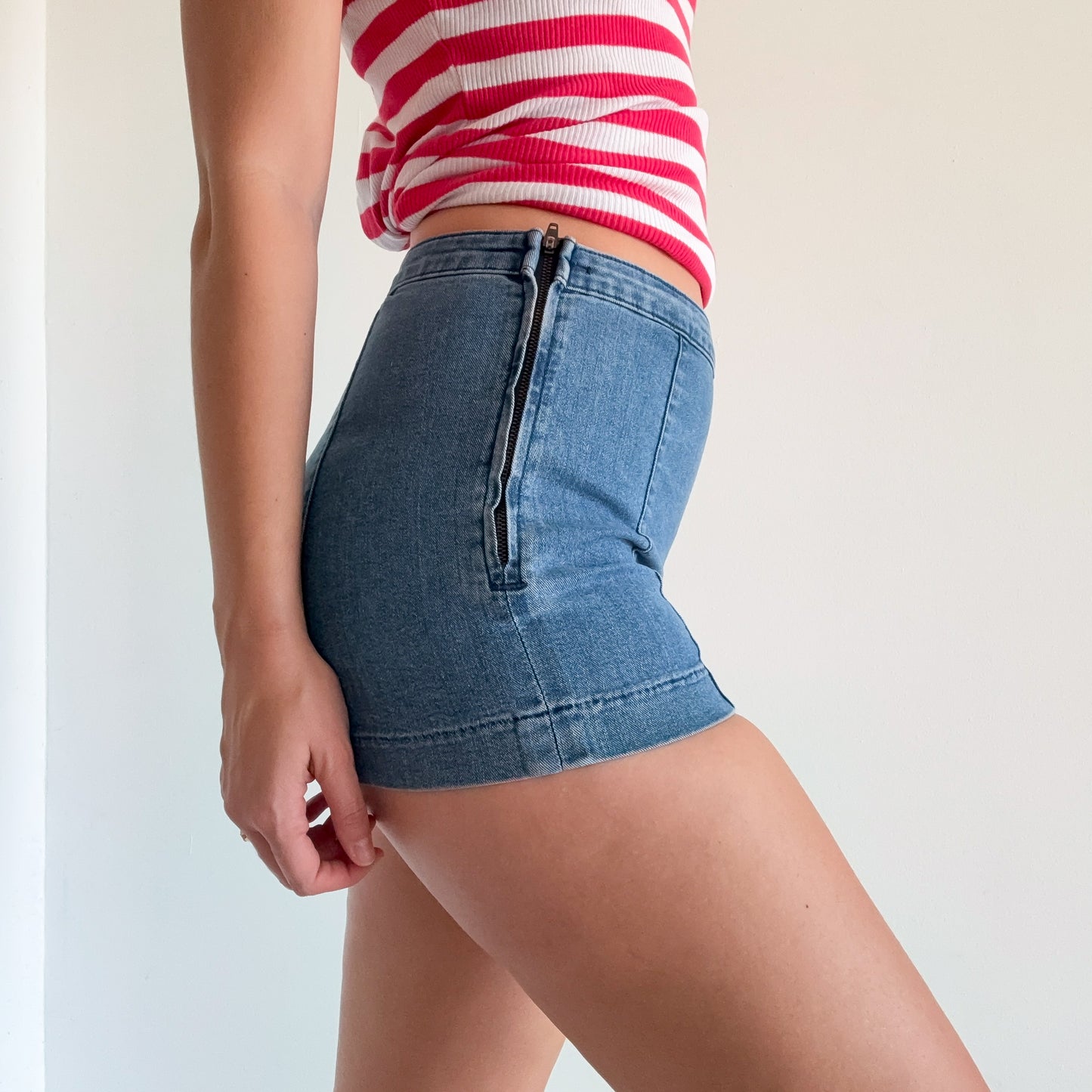 2010's Denim Hot Shorts / SZ 6/8