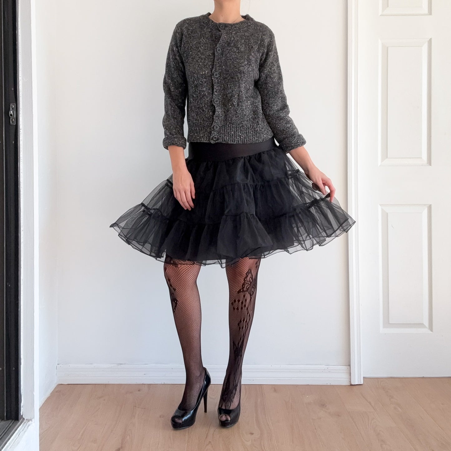 Black Petticoat Skirt / SZ XS-M