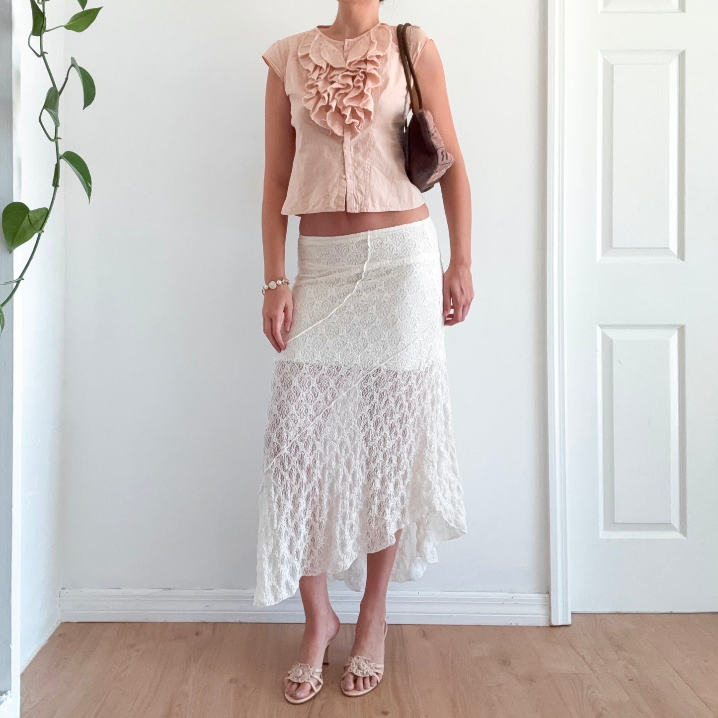 Ivory Lace Asymmetric Maxi Skirt / SZ S-M