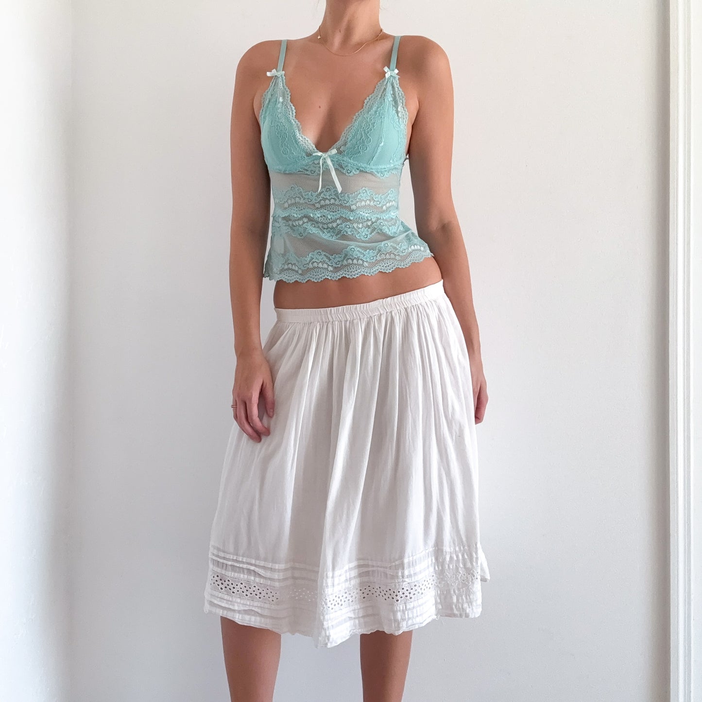 Y2K White Cotton Eyelet Midi Skirt / SZ M