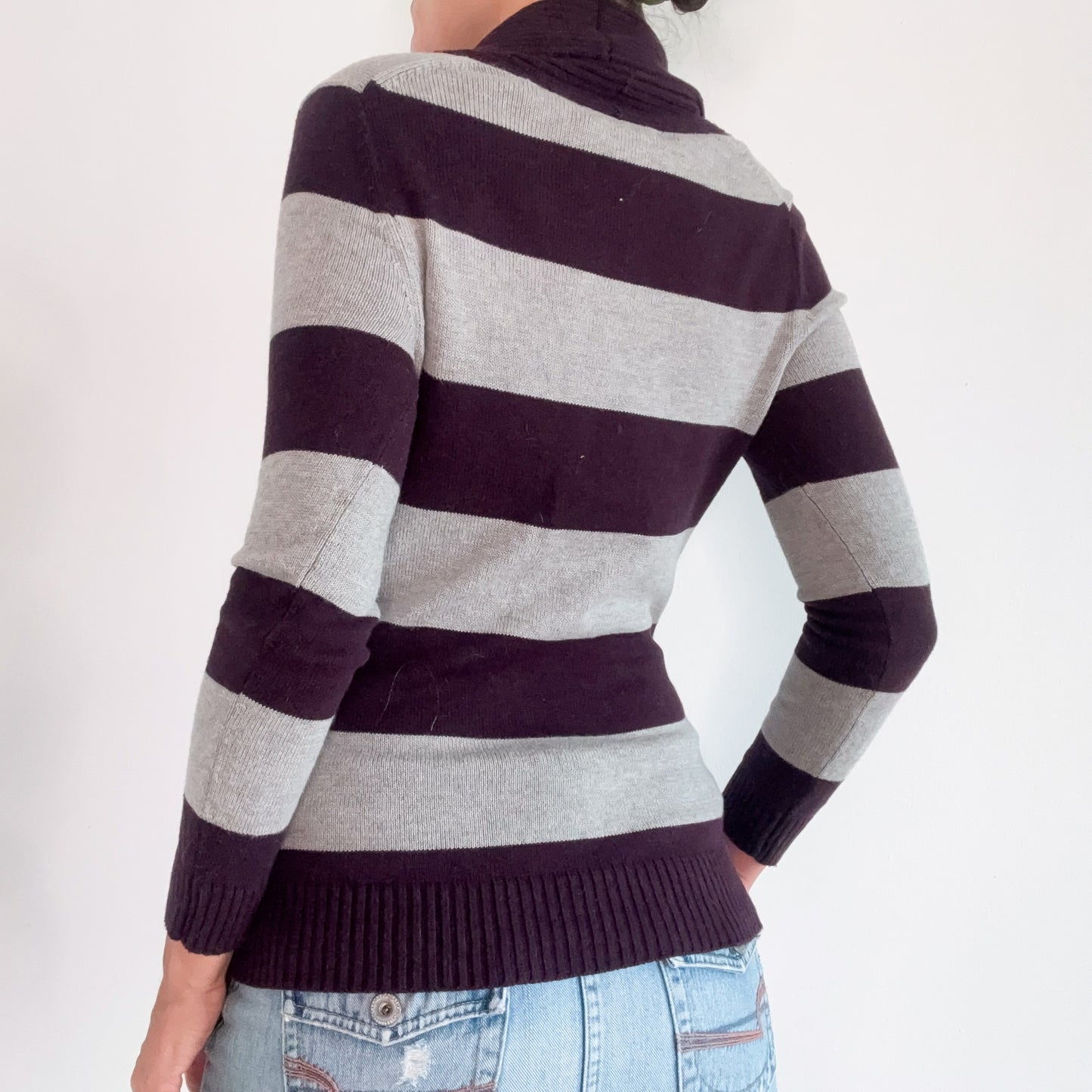 Y2K Grey & Plum Striped Knit Sweater / SZ S