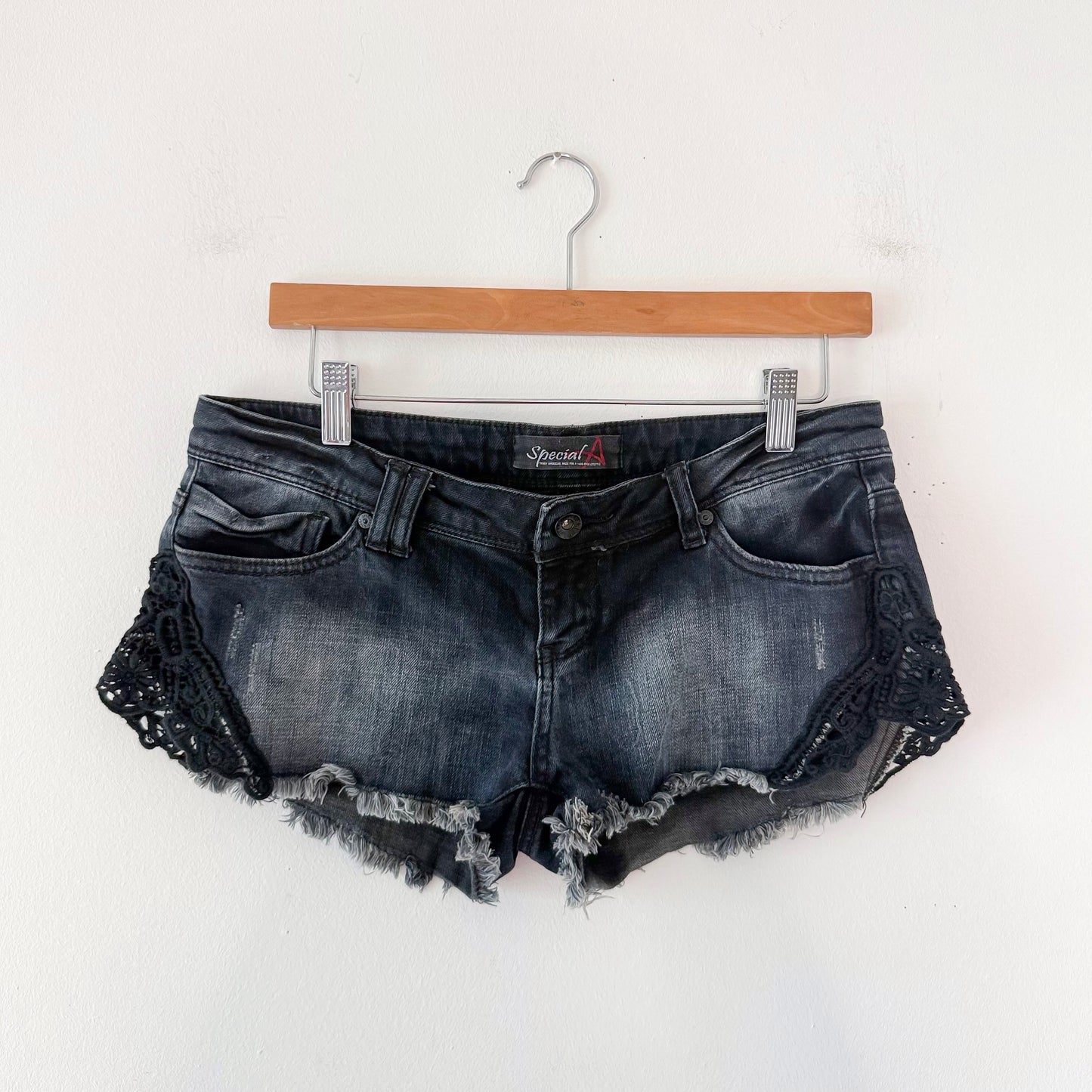 Y2K Dark Denim Crochet Frayed Shorts / SZ M