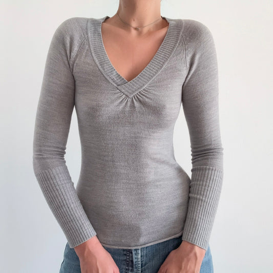 Y2K Grey Knit V-Neck Top / SZ XS/S