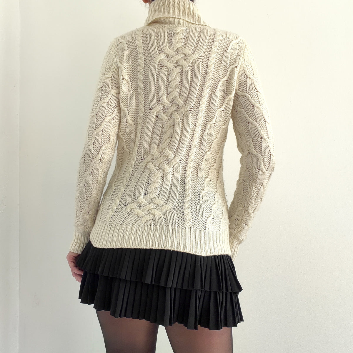 90's Ivory Knit Turtleneck Sweater / SZ S/M