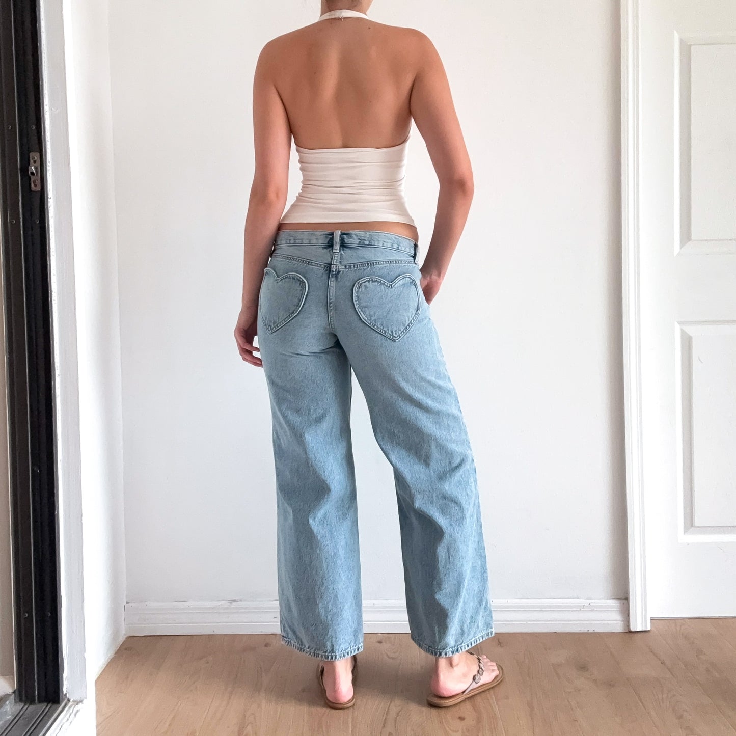 Contemporary Denim Low Rise Heart Jeans / SZ 6