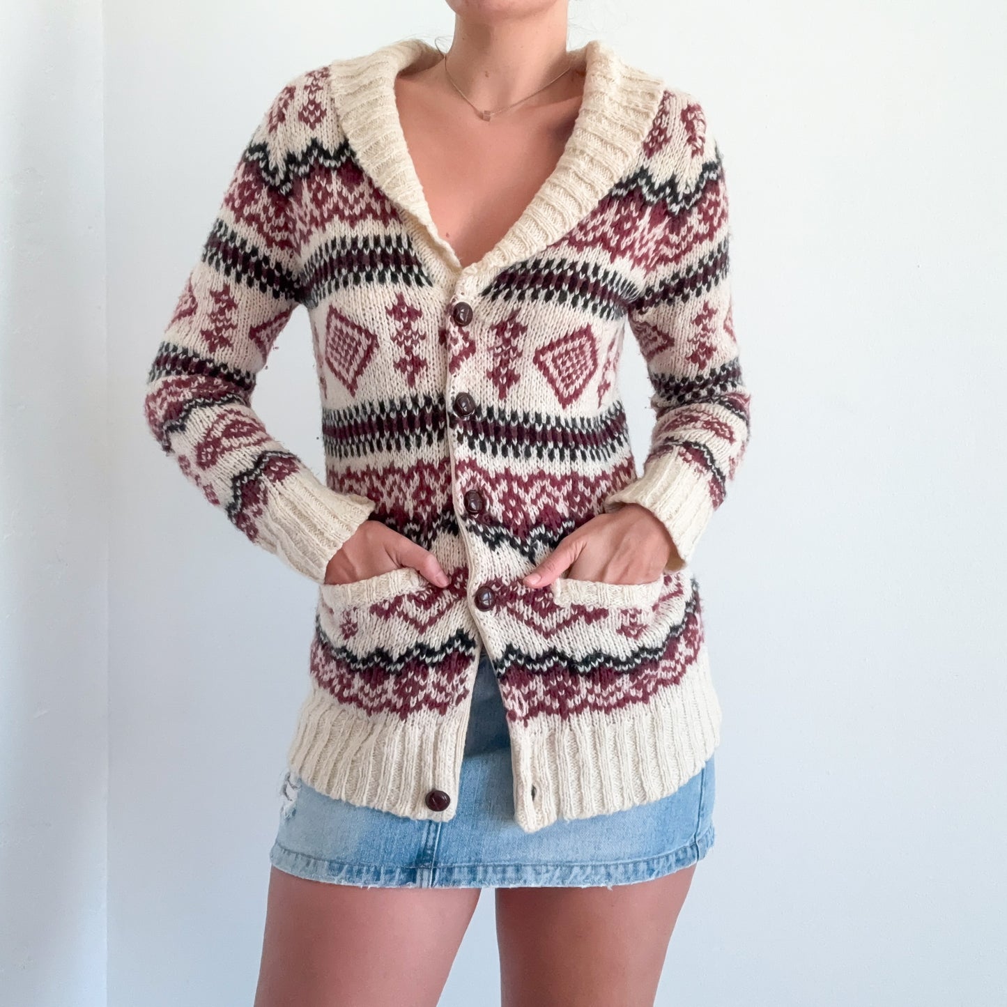 Y2K Ivory & Maroon Printed Knit Sweater Cardigan / SZ S