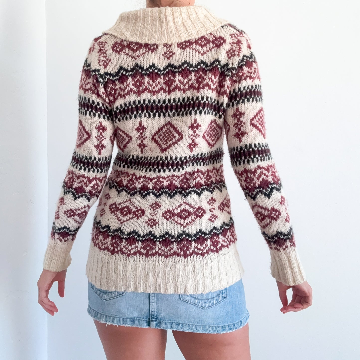 Y2K Ivory & Maroon Printed Knit Sweater Cardigan / SZ S